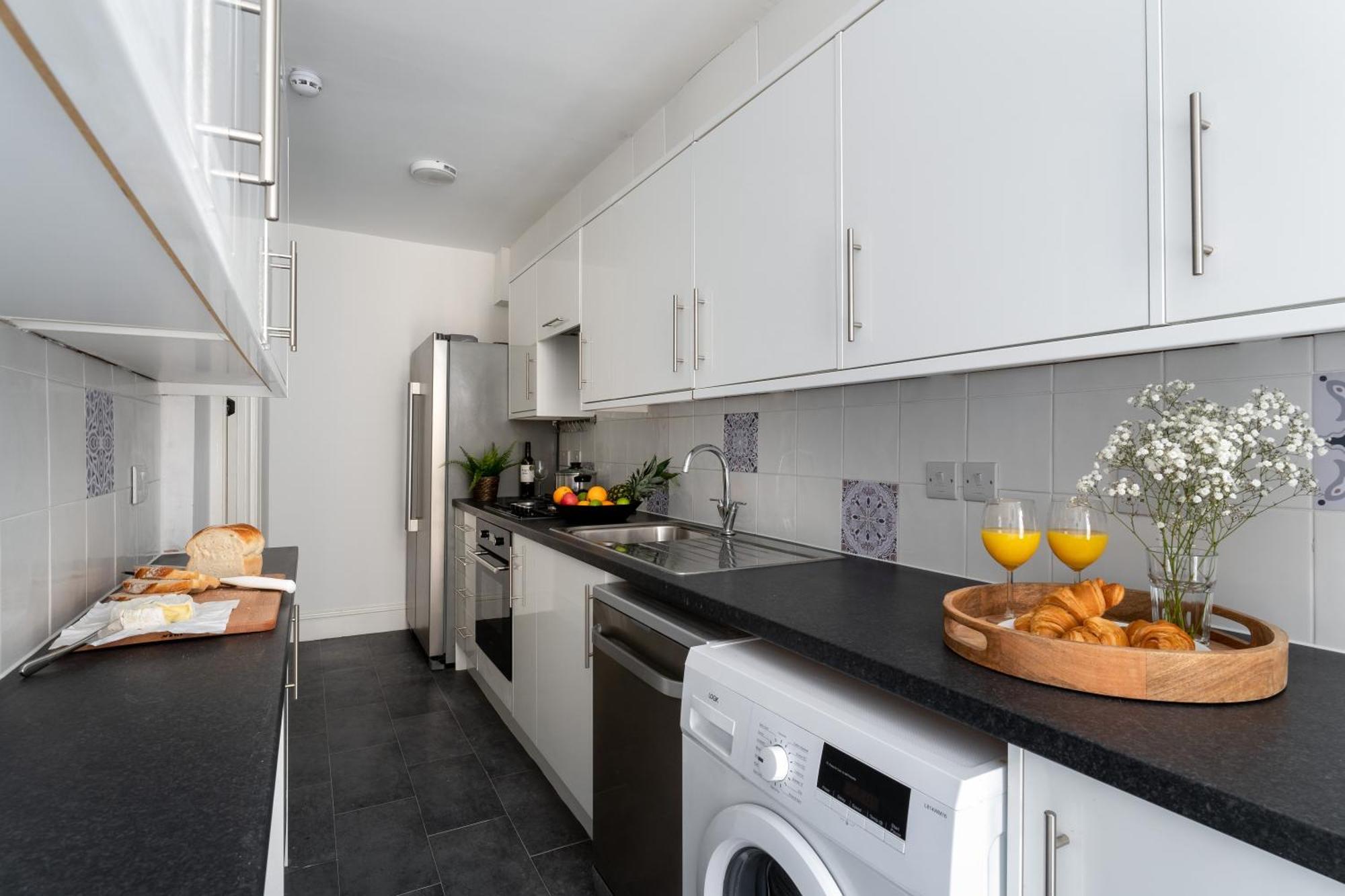 Near Beach, Torquay Heights Modern Apartments, Pet Friendly Стая снимка